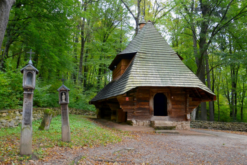 Vlakom do najväčšieho poľského skanzenu v SANOKU