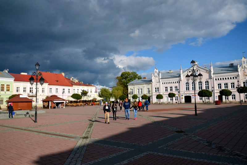 Vlakom do najväčšieho poľského skanzenu v SANOKU