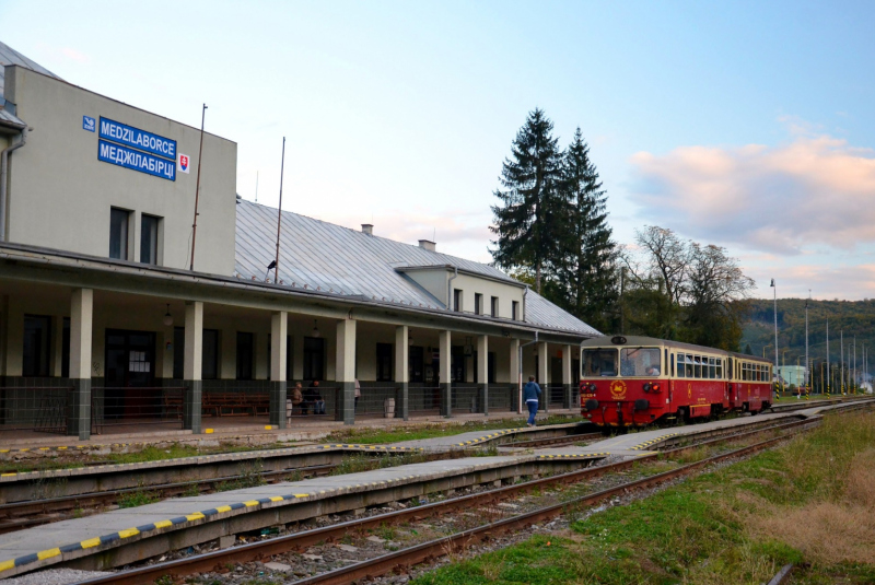 Vlakom do najväčšieho poľského skanzenu v SANOKU