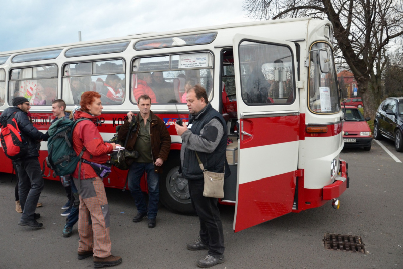 Vlakom za UNESCOM - Vlakom a retrobusom do Domice 17.11.2017