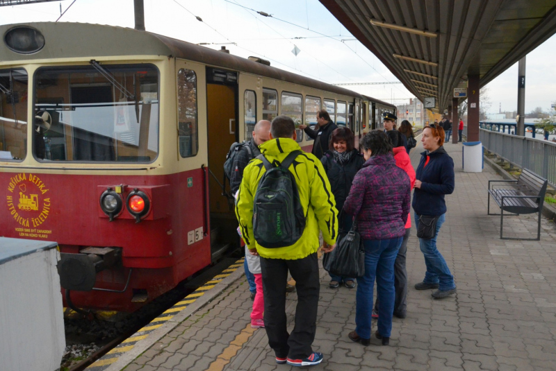 Vlakom za UNESCOM - Vlakom a retrobusom do Domice 17.11.2017