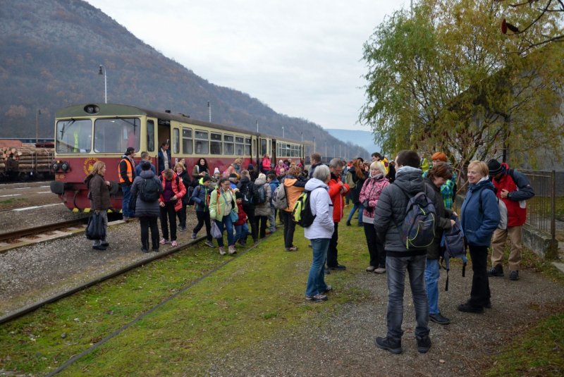 Vlakom za UNESCOM - Vlakom a retrobusom do Domice 17.11.2017